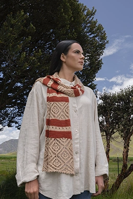 LAYMI SHAWL